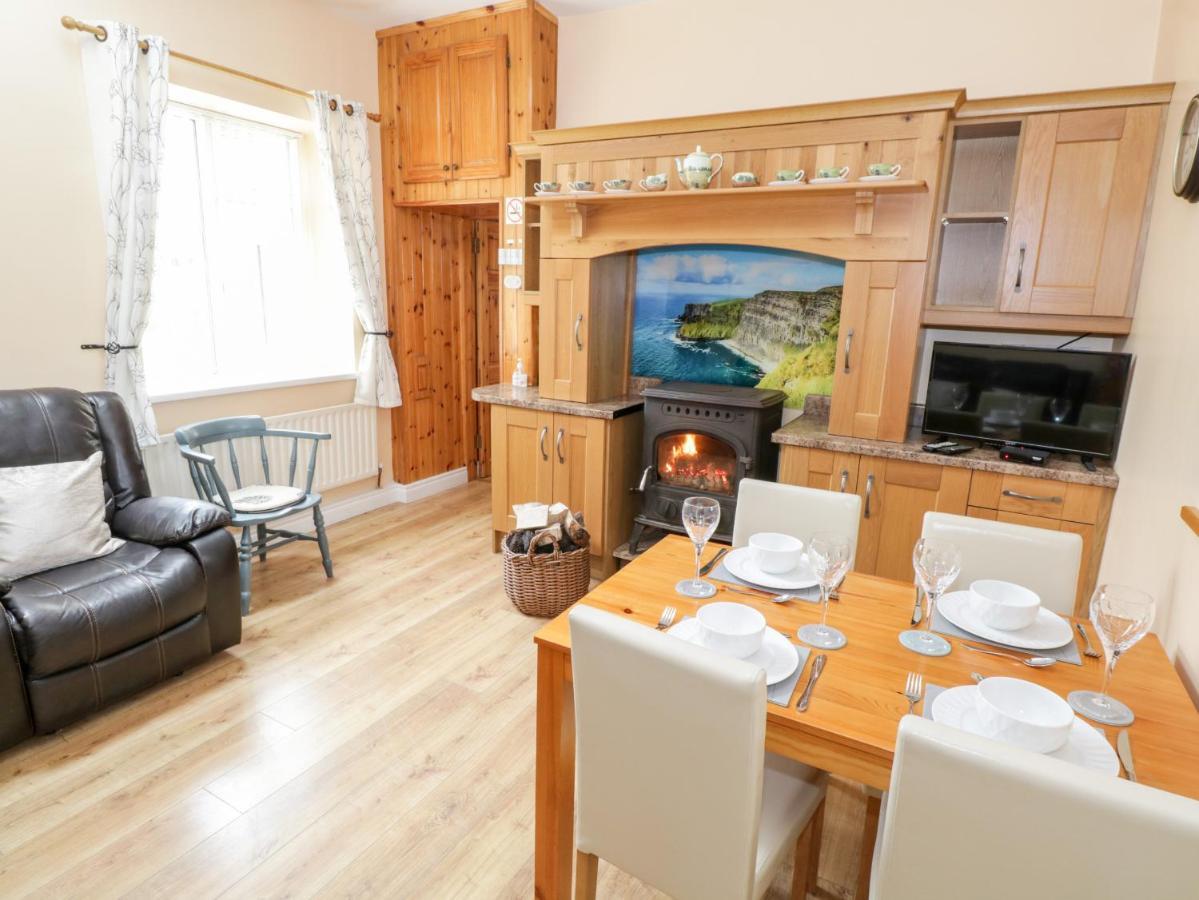 Cherry Tree Cottage Ballintober  Екстериор снимка